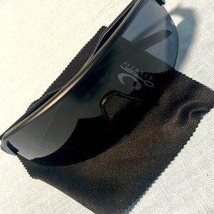 Black Oakley polarized sunglasses